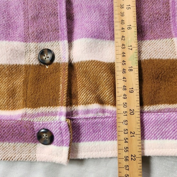 Kensie Plaid Fleece Shacket Jacket Size M Purple Tan Crop Women's Fall Button Up - Picture 8 of 8